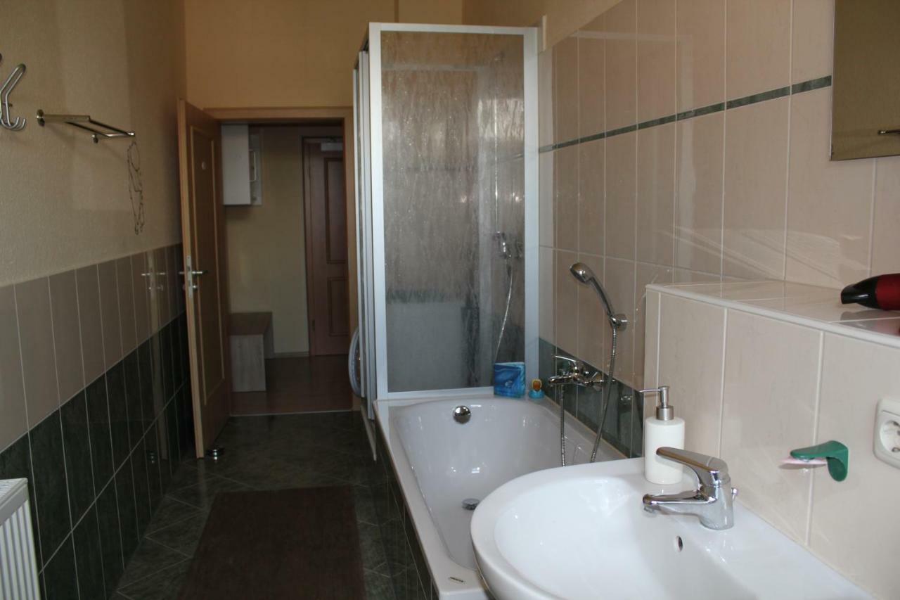 Ferienwohnung Am Schunckpark Dresde Exterior foto
